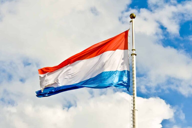 Flag-of-Luxembourg