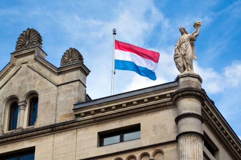 Luxembourg-Flag-2